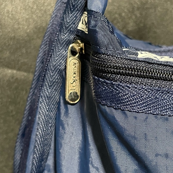 Vintage 90s LeSportsac Navy Crossbody Purse Lightweight - Picture 9 of 12